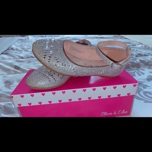 Shimmer flat shoes for kids. size 13.